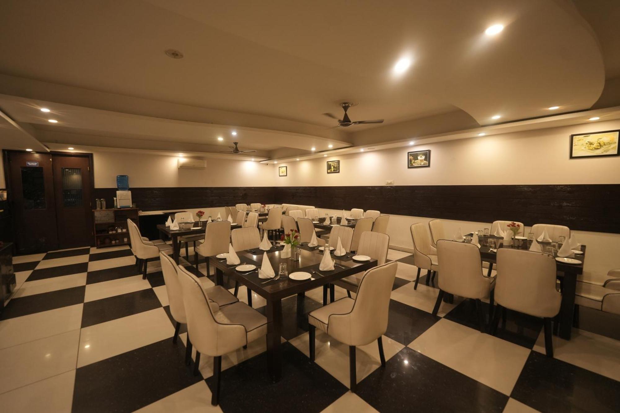 D'Polo Club & Spa Resort Dharamshala Buitenkant foto