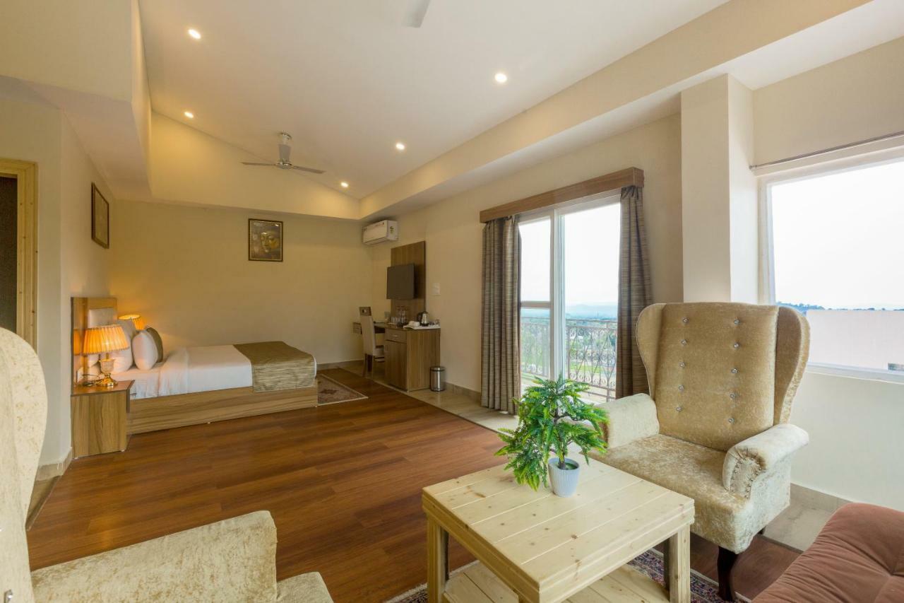 D'Polo Club & Spa Resort Dharamshala Buitenkant foto